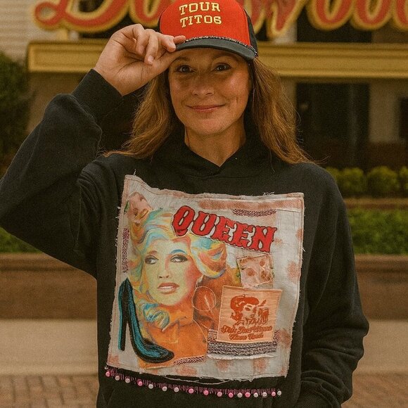 Custom Handmade Dolly Parton Queen Sweatshirt Black 2XL One-of-a-kind - Picture 8 of 8